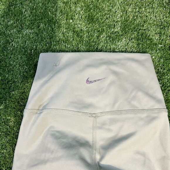 Womens Nike Green Yoga Workout Casual Ankle Length Leggings Womens Size XS - Picture 5 of 5